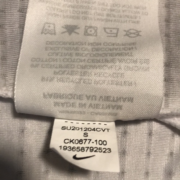 Nike Dri-Fit Running shirt - Picture 5 of 7